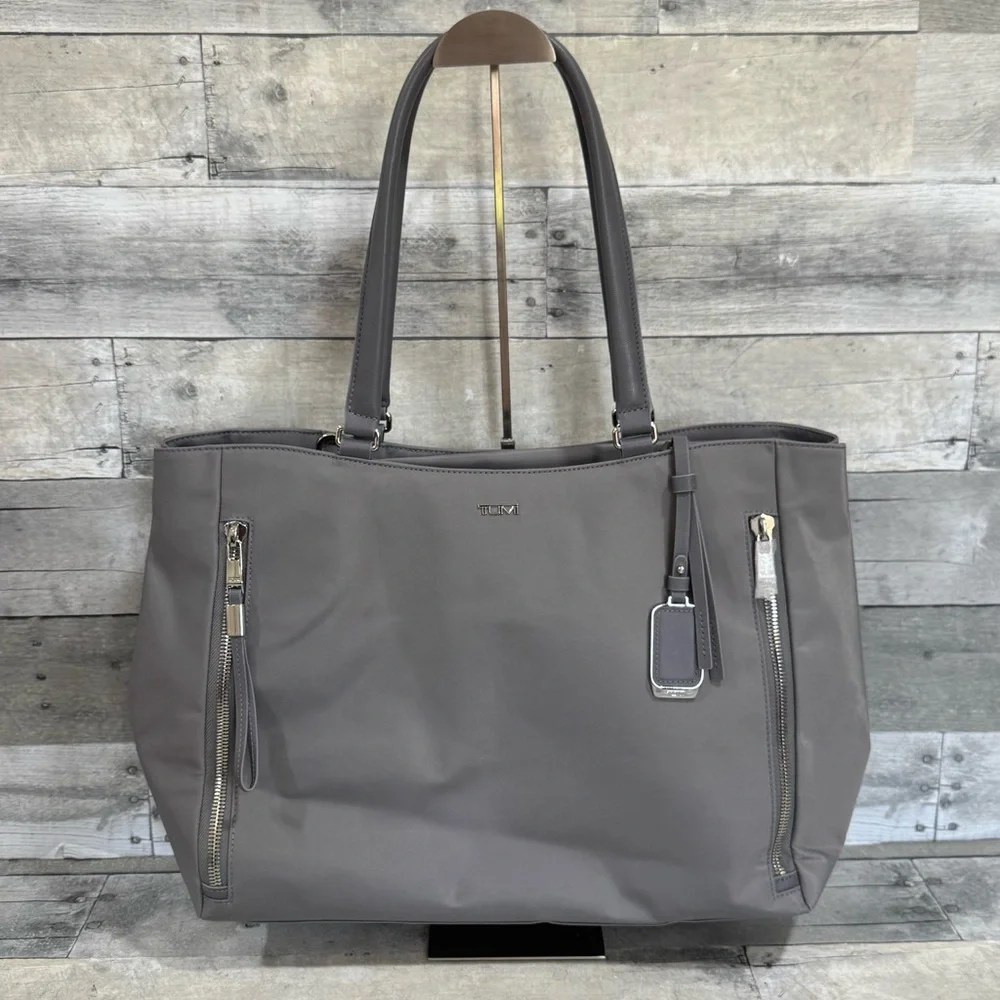TUMI VOYAGEUR Large Valetta Tote in Fog NEW WITHOUT TAG